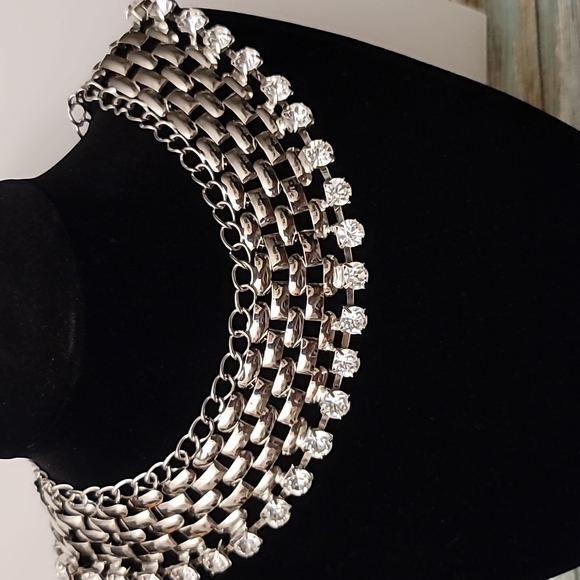 Collar Necklace - Picture 1 of 5
